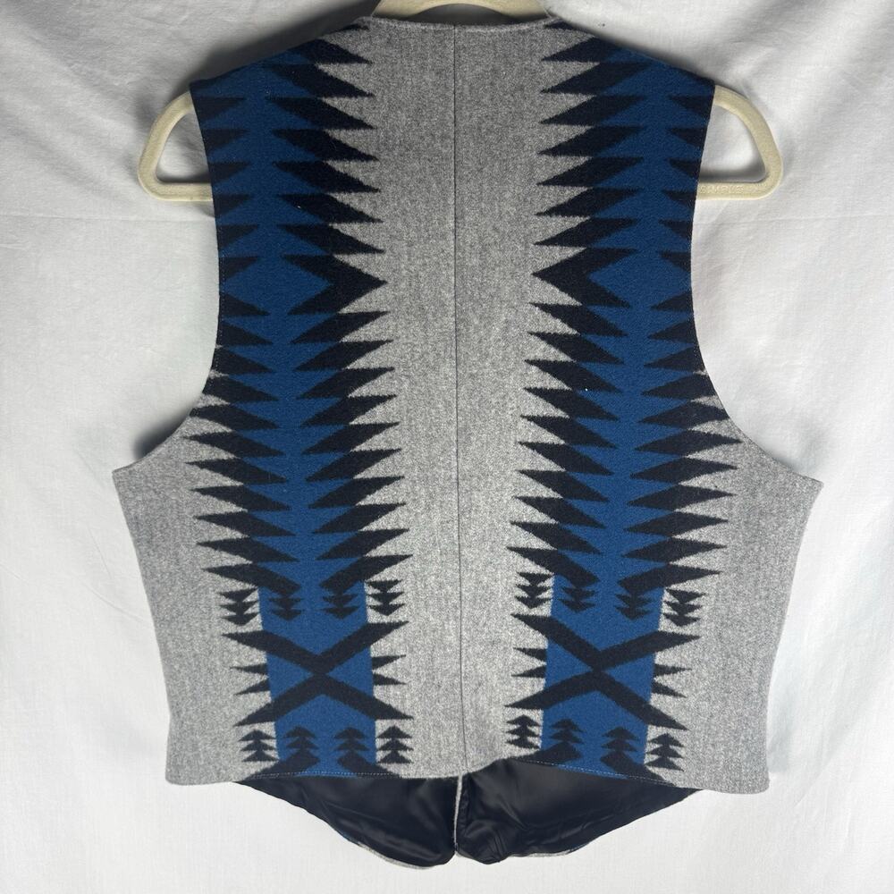 Vintage Pendleton Westernwear Wool Vest Aztec Southwestern Mens 40 Lined USA - Picture 9 of 11